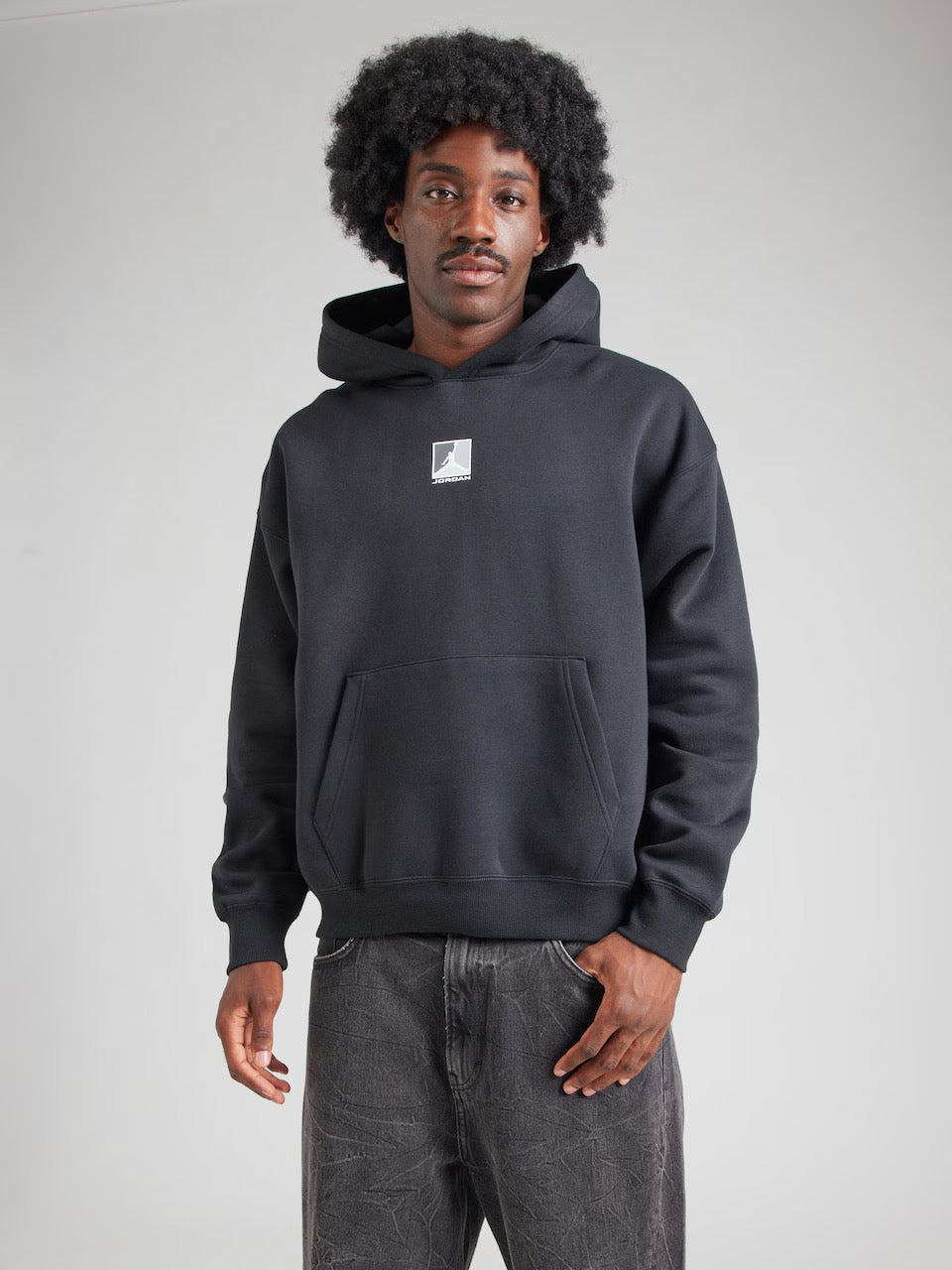 Jordan Суичър в Черно